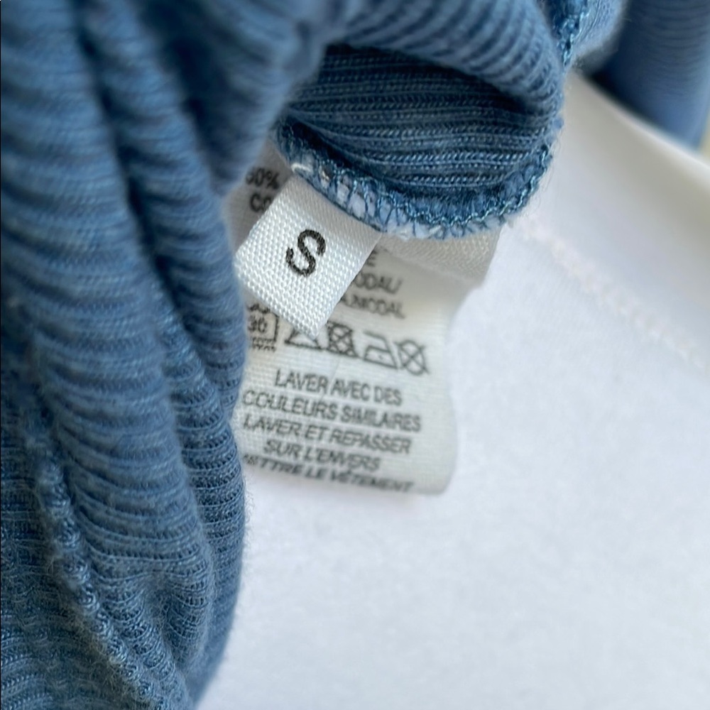 Classic Ribbed Button-Front Women’s Top - Slate Blue - Picture 4 of 4